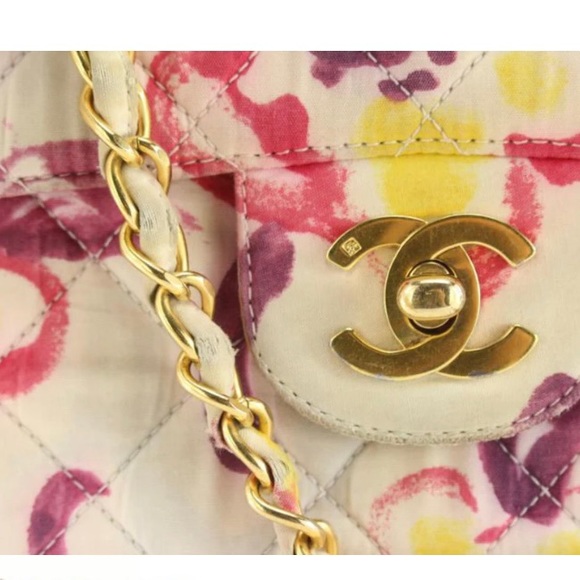 Chanel RARE Watercolor Floral Quilted Medium Classic Flap - Picture 5 of 9